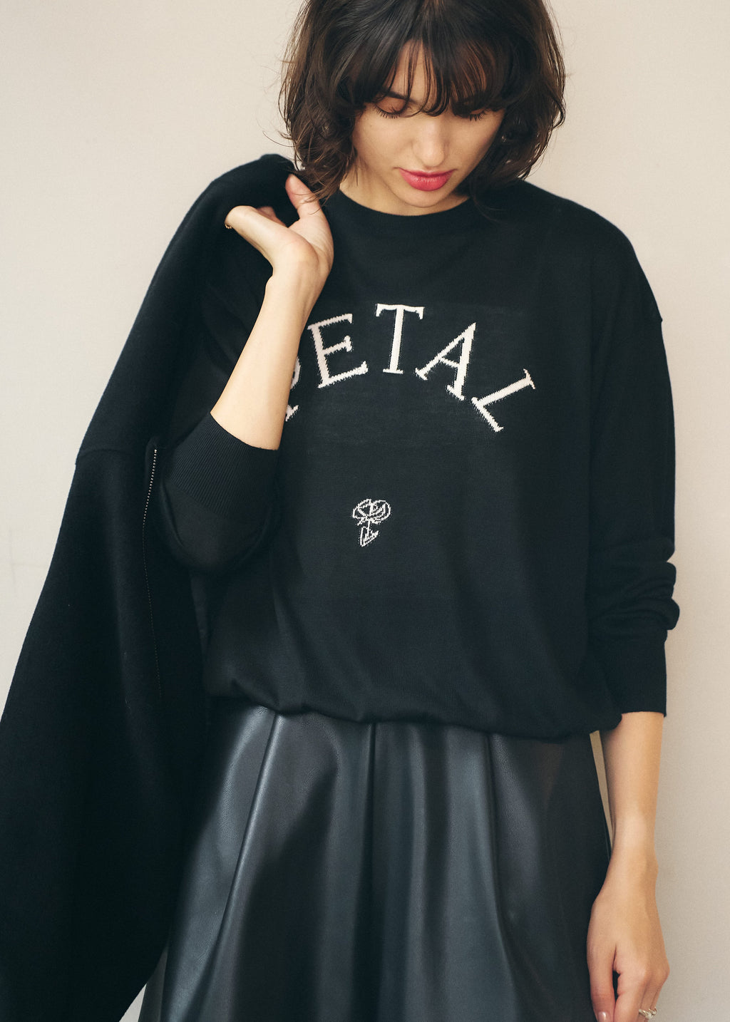 【手洗い可能】PETALロゴインターシャニット