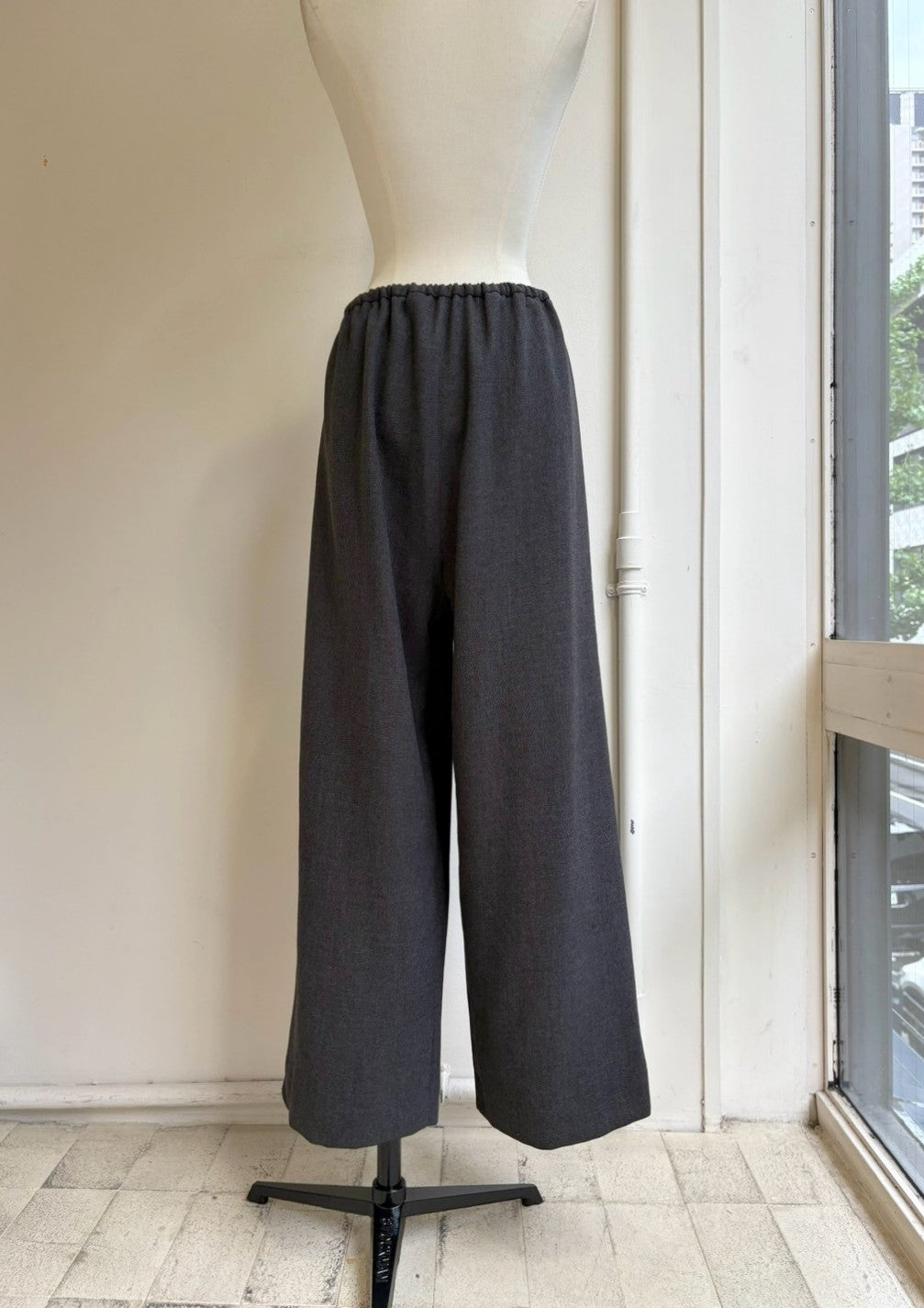 起毛ハイウエストドロストタックパンツ