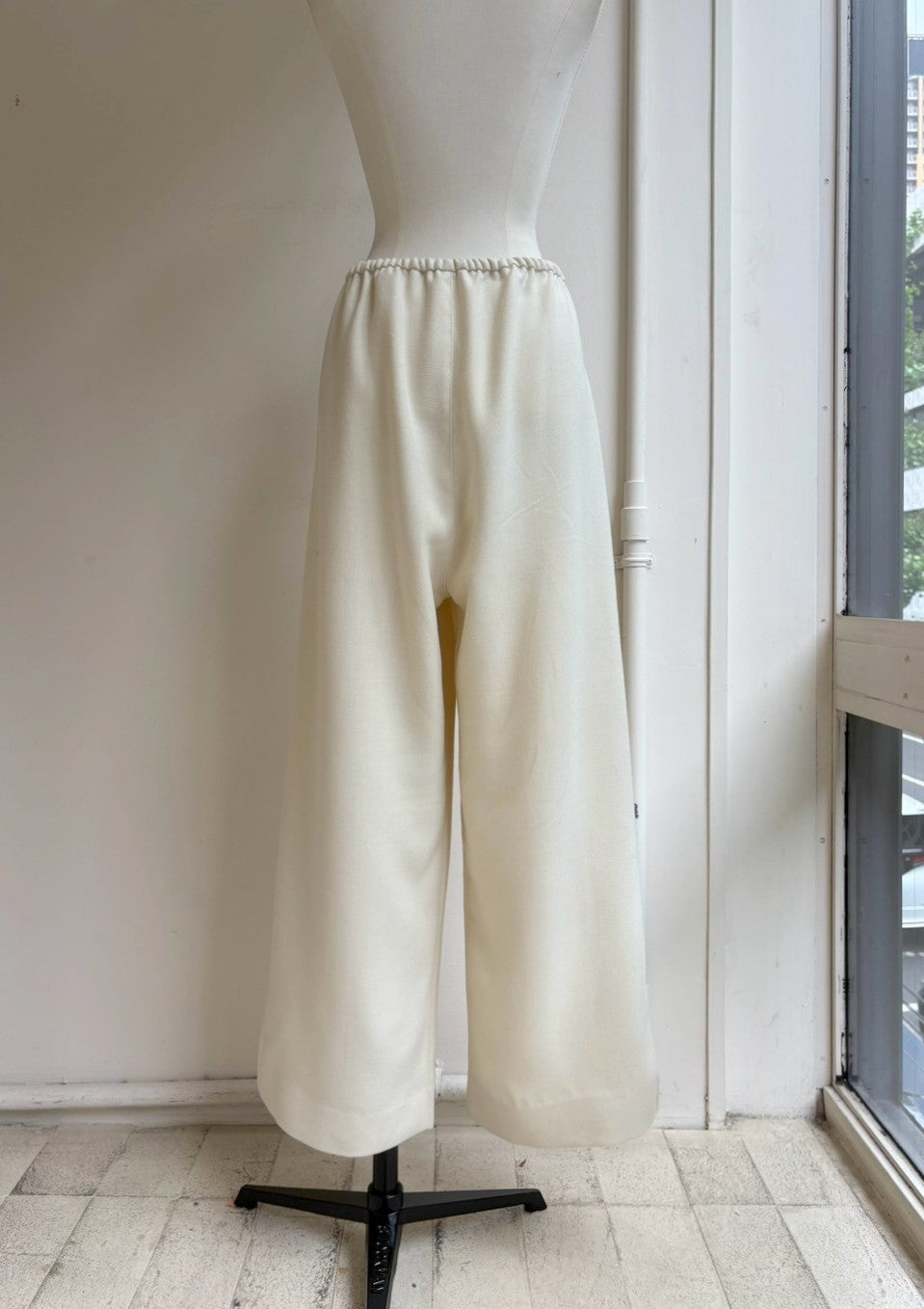 起毛ハイウエストドロストタックパンツ