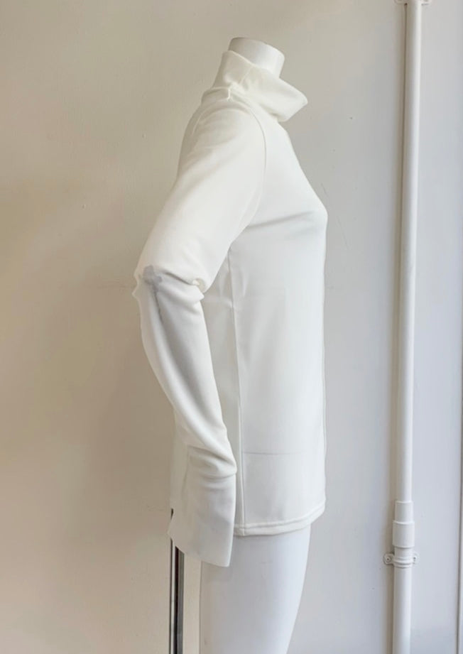 【再販・定番】メッシュニットハイネックトップス
