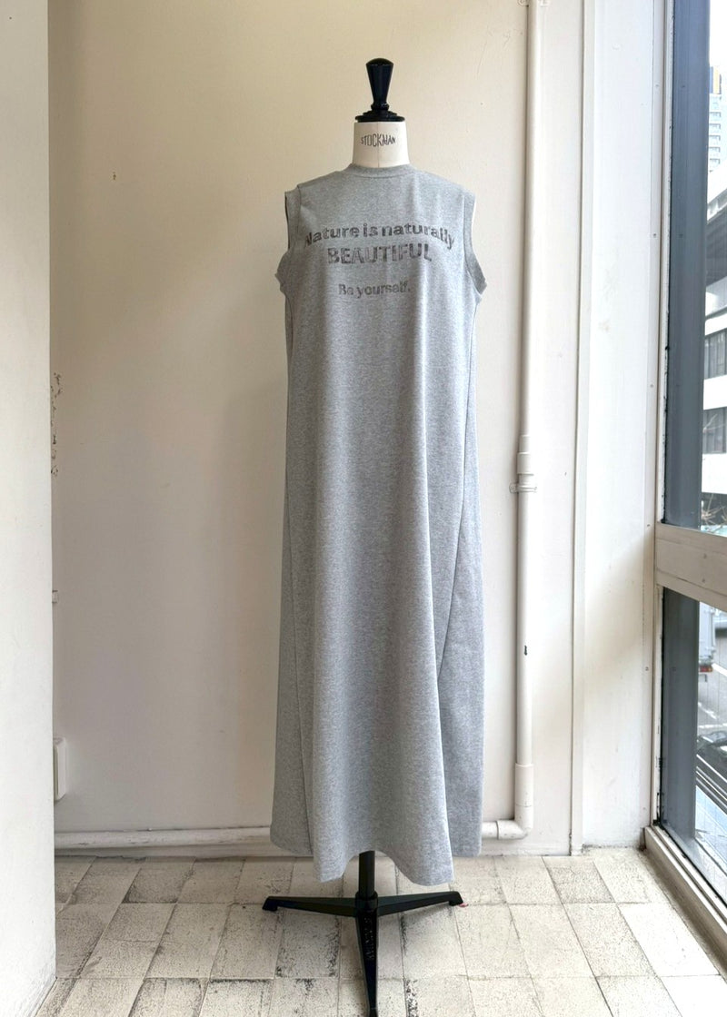 ロゴカットソーワンピース