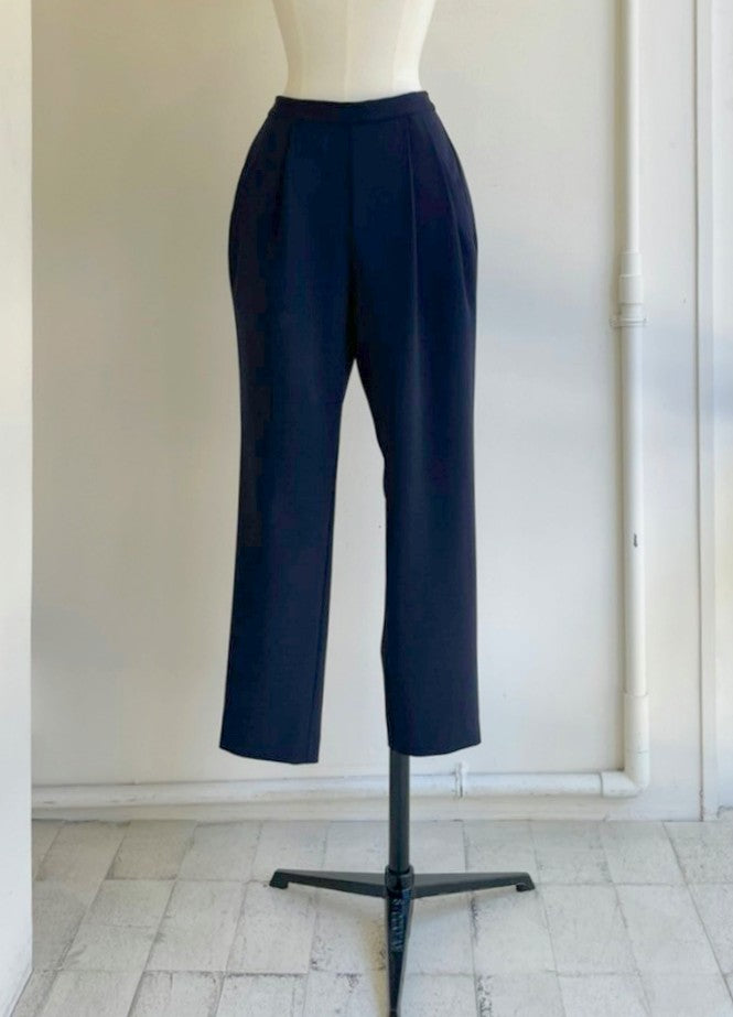 【定番】ストレッチテーパードパンツ