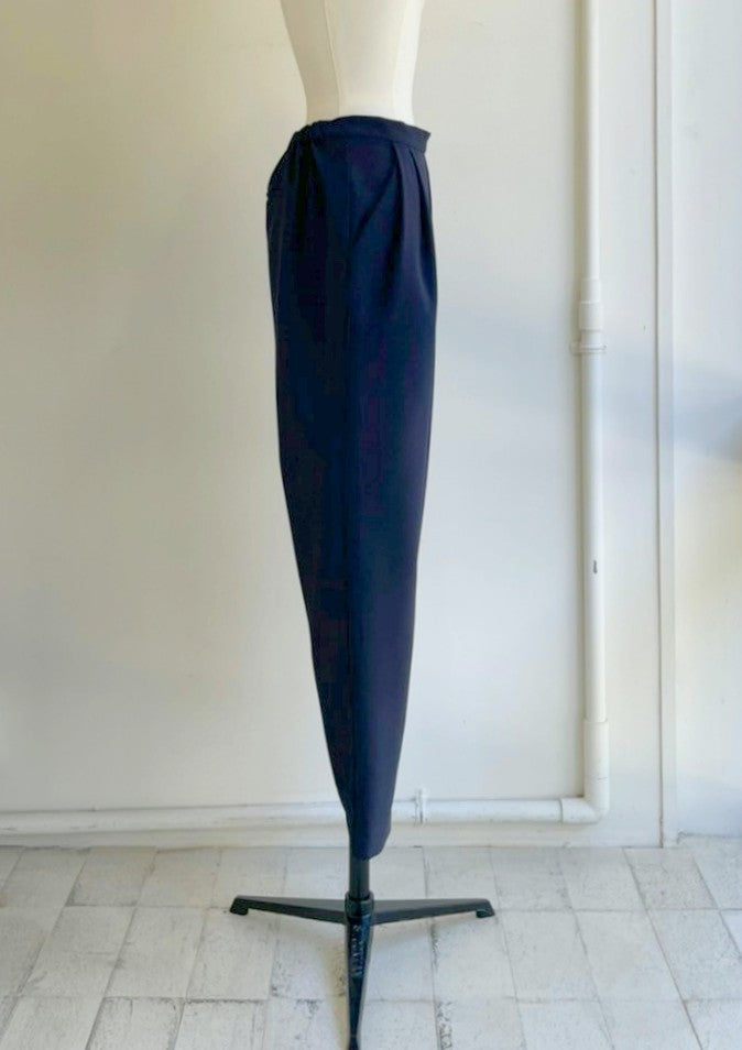 【定番】ストレッチテーパードパンツ