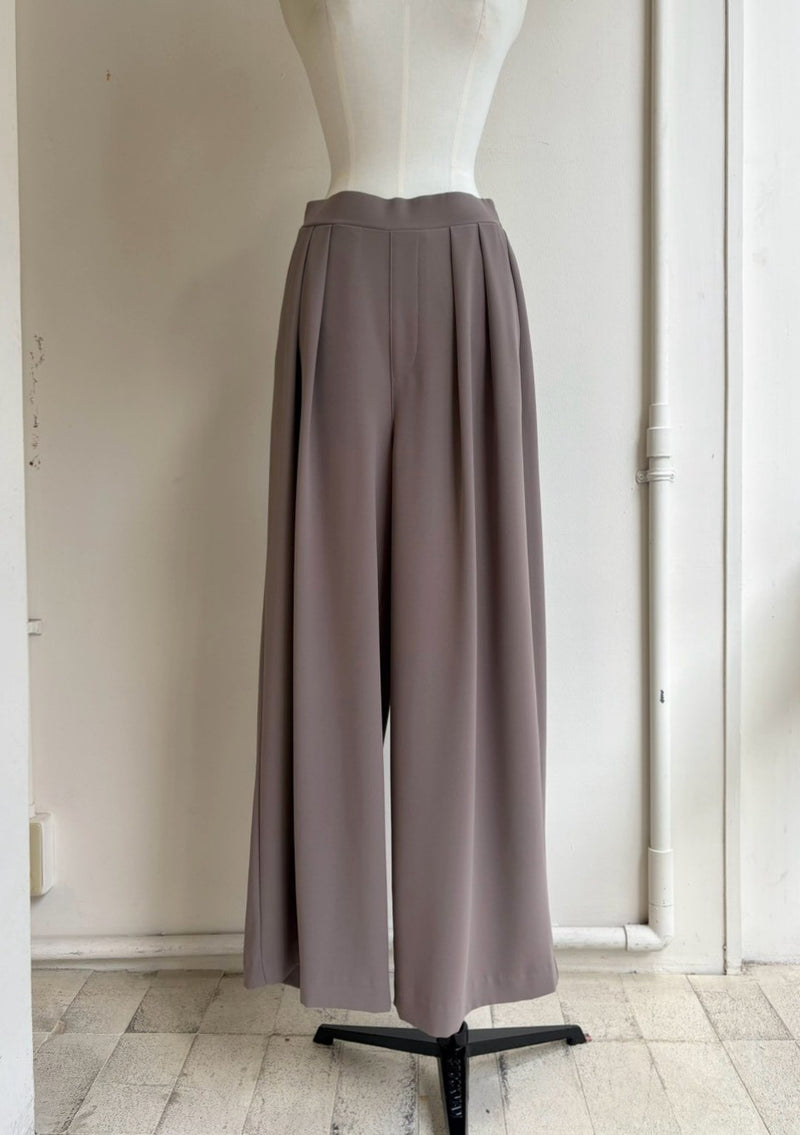 【再販・新色追加】ハイウエストストレートパンツ