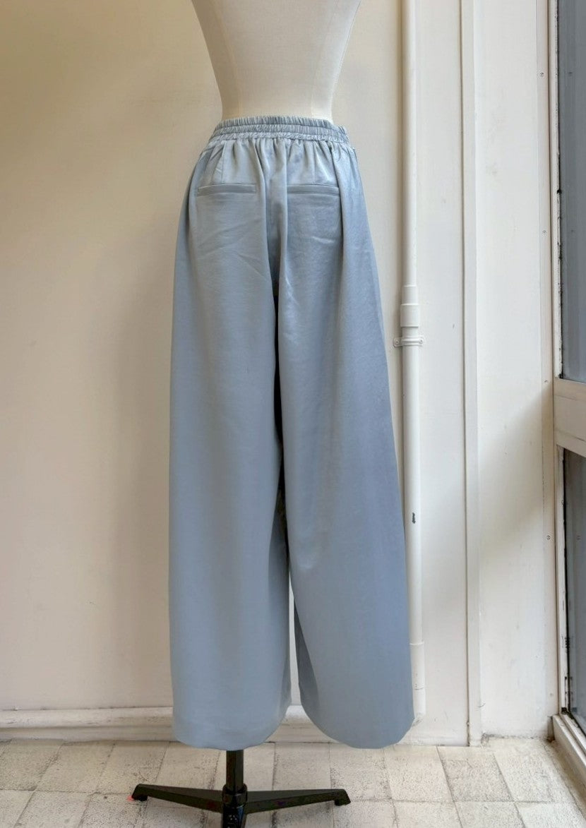 サテンハイウエストストレートパンツ
